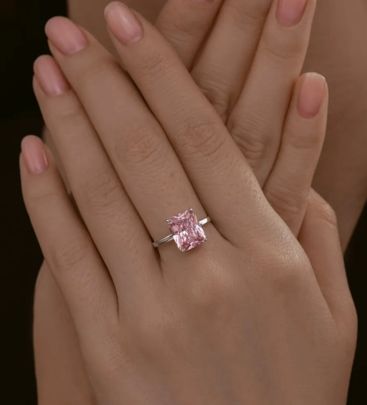 Anillo Solitario con Piedra Rosa Radiante - Plata 925