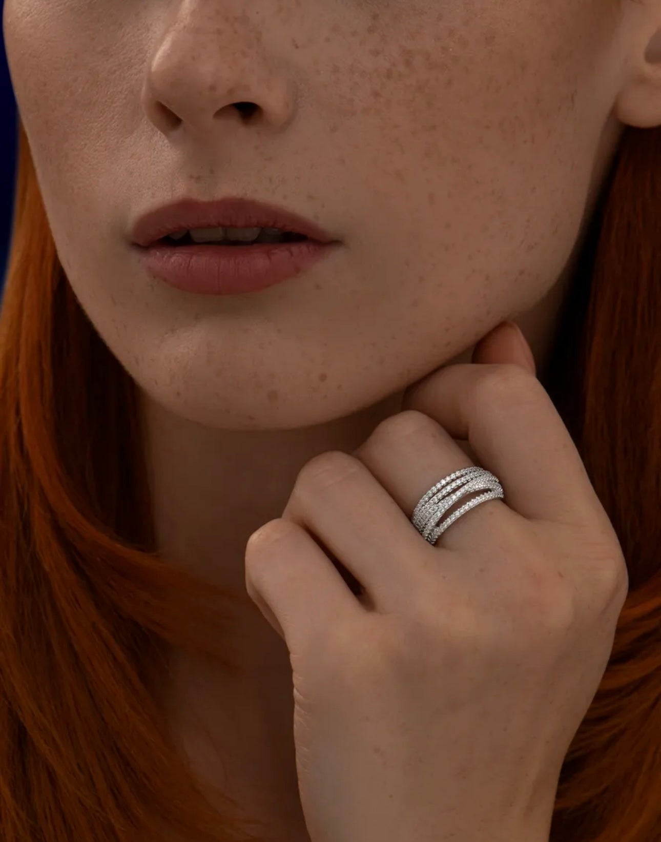 Anillo de Banda con Pavé de Diamantes